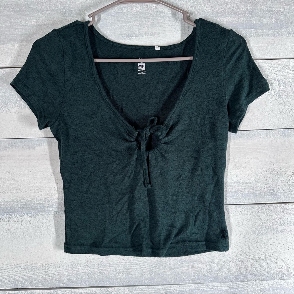 Dark Green Pacsun Crop Top w/ small hole on the bottom left side size M